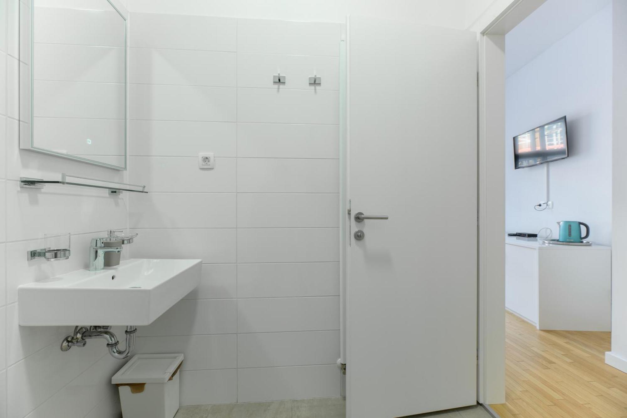 Niva Rooms & Studio Apartment Загреб Екстериор снимка